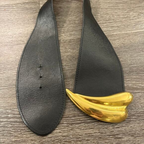 Vintage Donna Karan New York Black Leather Waist Belt Med Gold Sculptural Buckle - Picture 7 of 15